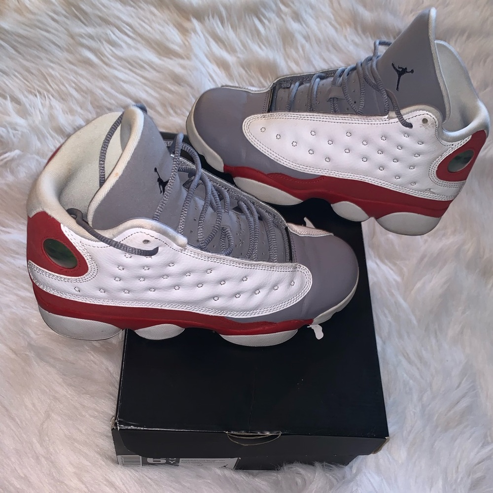 Jordan 13 ‘Grey Toe’ Size 6.5Y/8W